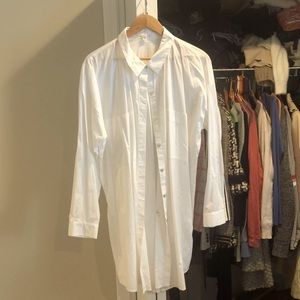 Chic white loose button up shirt from Eileen Fisher in size L